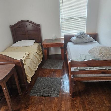 Reststop Hostel Houston Dış mekan fotoğraf