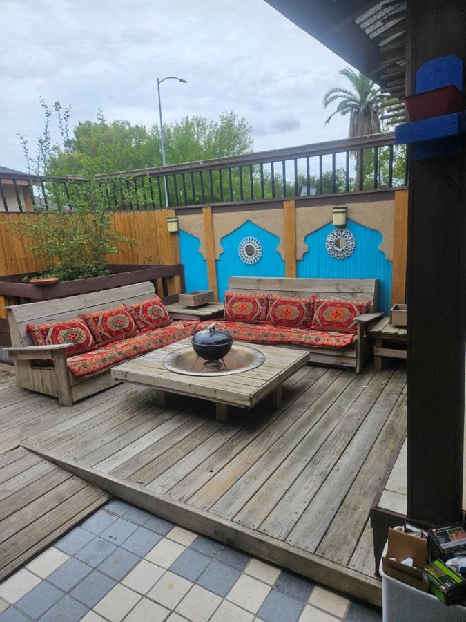 Reststop Hostel Houston Dış mekan fotoğraf